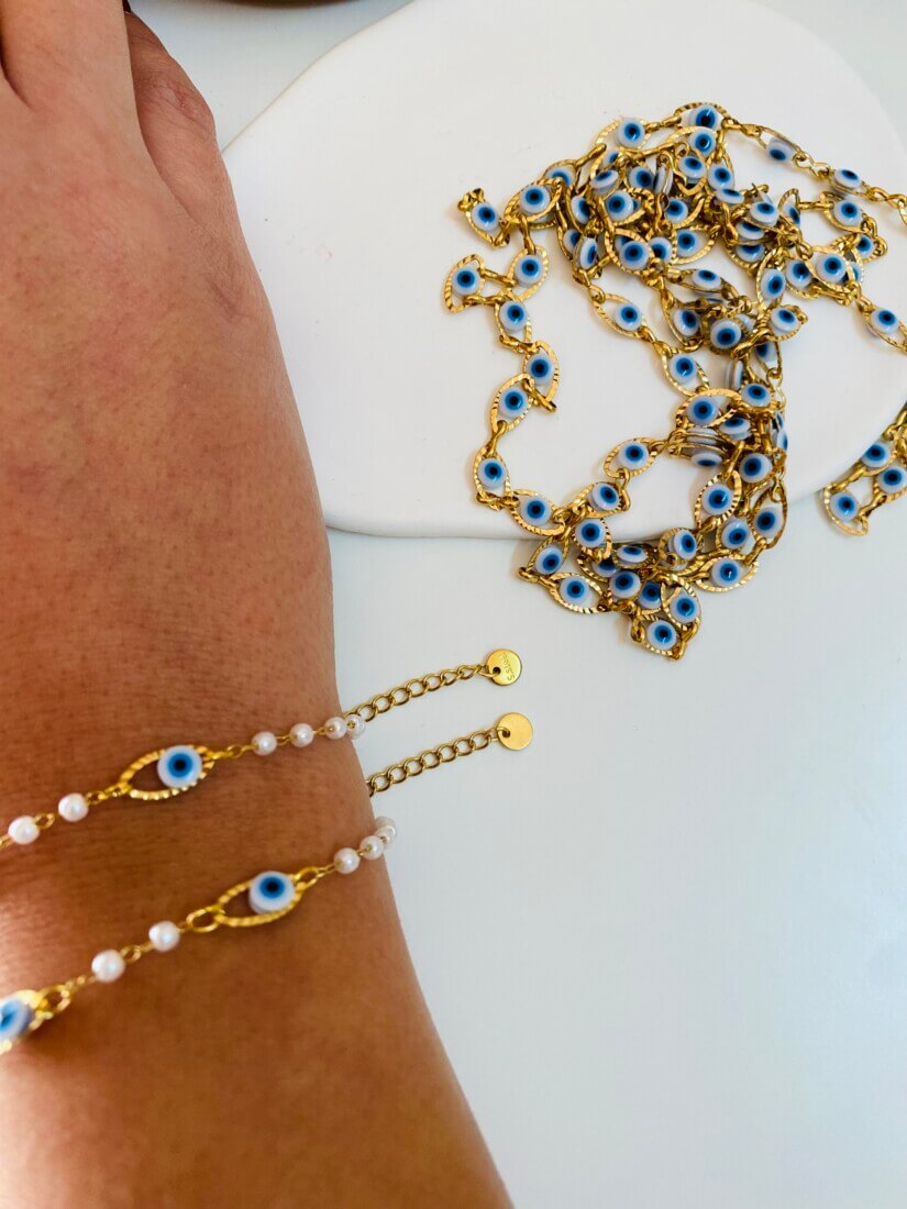 All eyes on me Bracelet