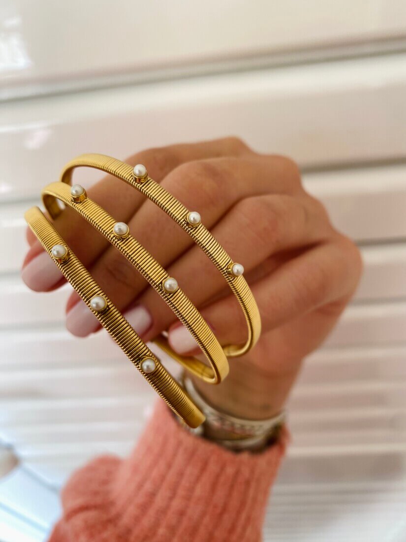 Sirea Pearls  Handcuff