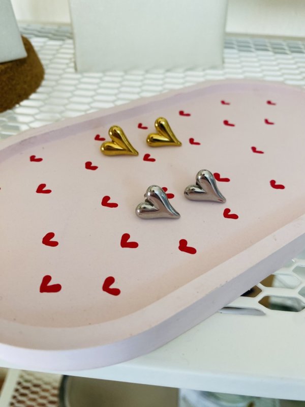 Acilia hearts Earrings